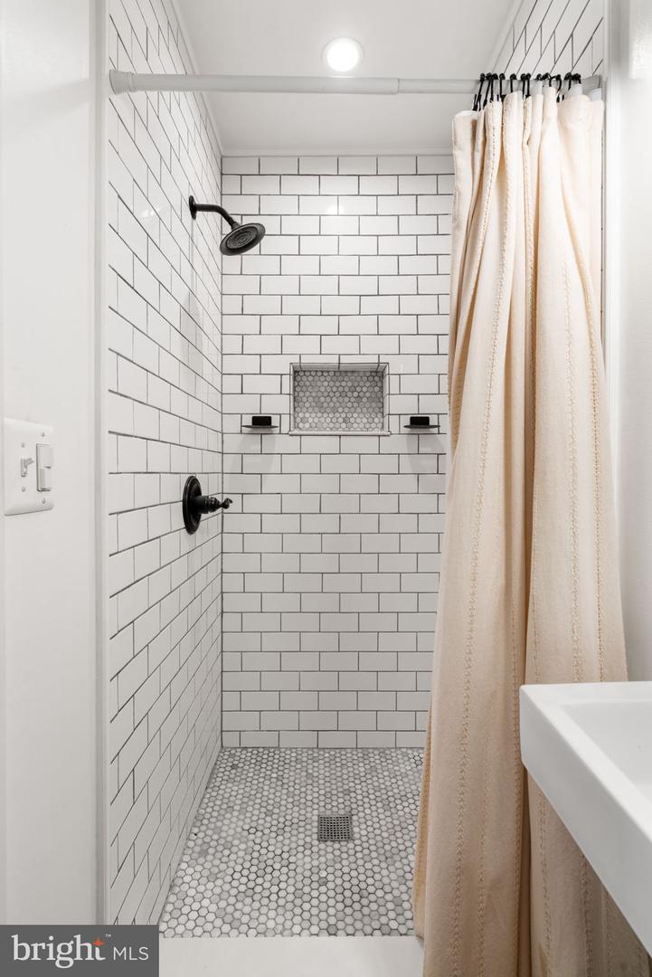 11155 CEDAR LN, BEALETON, Virginia 22712, 3 Bedrooms Bedrooms, ,2 BathroomsBathrooms,Residential,For sale,11155 CEDAR LN,VAFQ2020772 MLS # VAFQ2020772