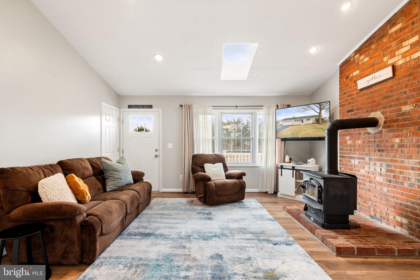 11155 CEDAR LN, BEALETON, Virginia 22712, 3 Bedrooms Bedrooms, ,2 BathroomsBathrooms,Residential,For sale,11155 CEDAR LN,VAFQ2020772 MLS # VAFQ2020772