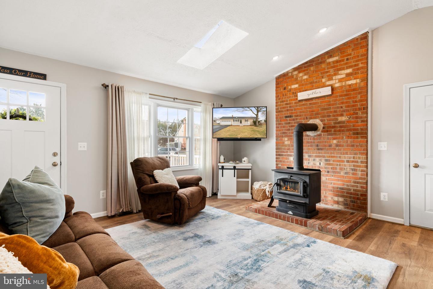 11155 CEDAR LN, BEALETON, Virginia 22712, 3 Bedrooms Bedrooms, ,2 BathroomsBathrooms,Residential,For sale,11155 CEDAR LN,VAFQ2020772 MLS # VAFQ2020772