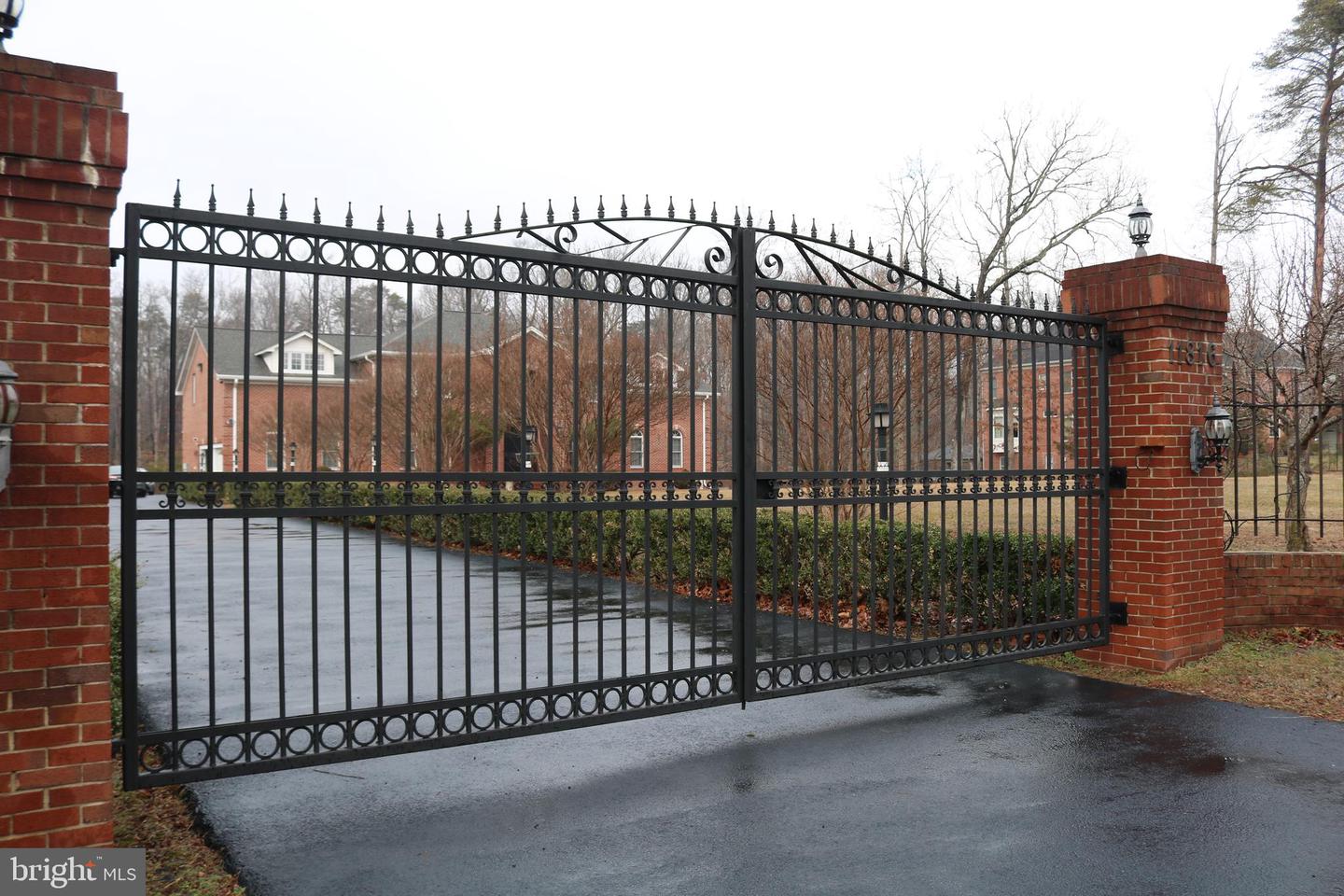 11816 WASHINGTON ST, FAIRFAX, Virginia 22030, 6 Bedrooms Bedrooms, ,4 BathroomsBathrooms,Residential,For sale,11816 WASHINGTON ST,VAFX2293372 MLS # VAFX2293372