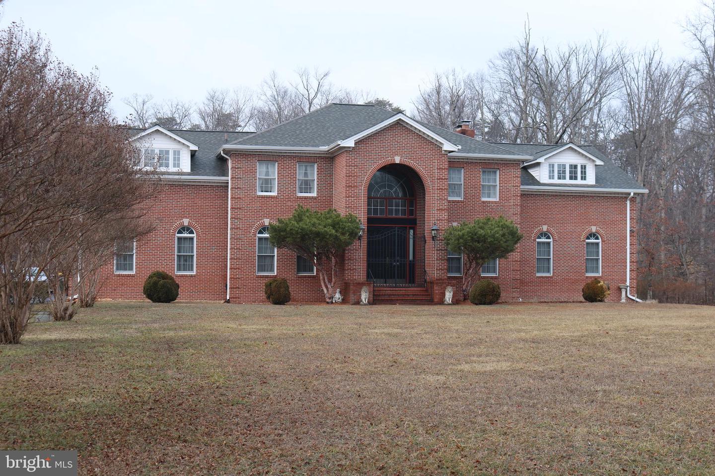 11816 WASHINGTON ST, FAIRFAX, Virginia 22030, 6 Bedrooms Bedrooms, ,4 BathroomsBathrooms,Residential,For sale,11816 WASHINGTON ST,VAFX2293372 MLS # VAFX2293372