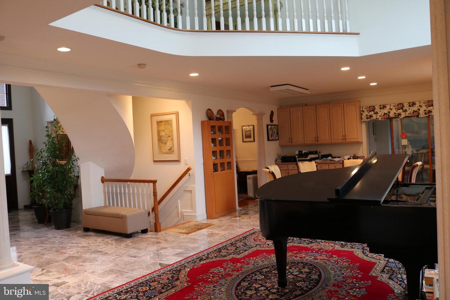 11816 WASHINGTON ST, FAIRFAX, Virginia 22030, 6 Bedrooms Bedrooms, ,4 BathroomsBathrooms,Residential,For sale,11816 WASHINGTON ST,VAFX2293372 MLS # VAFX2293372