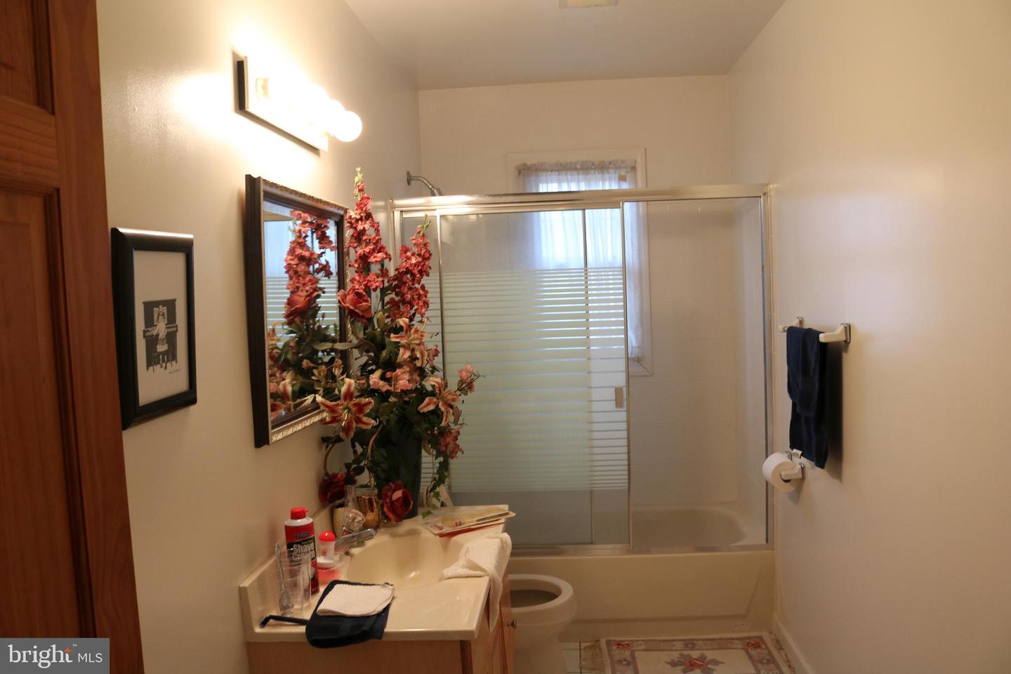 11816 WASHINGTON ST, FAIRFAX, Virginia 22030, 6 Bedrooms Bedrooms, ,4 BathroomsBathrooms,Residential,For sale,11816 WASHINGTON ST,VAFX2293372 MLS # VAFX2293372