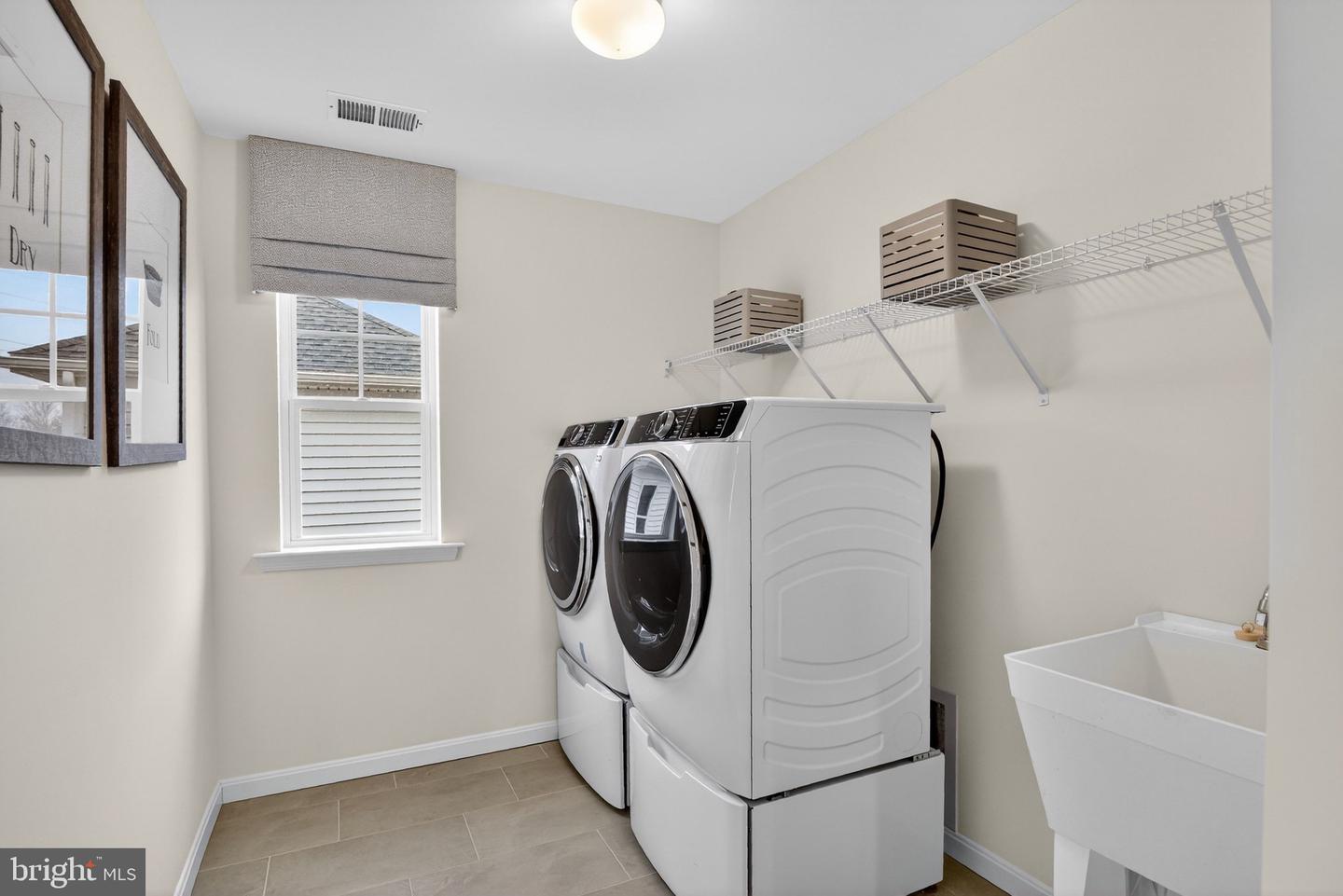 8059 MCKAY ST, BEALETON, Virginia 22712, 4 Bedrooms Bedrooms, ,3 BathroomsBathrooms,Residential,For sale,8059 MCKAY ST,VAFQ2020776 MLS # VAFQ2020776