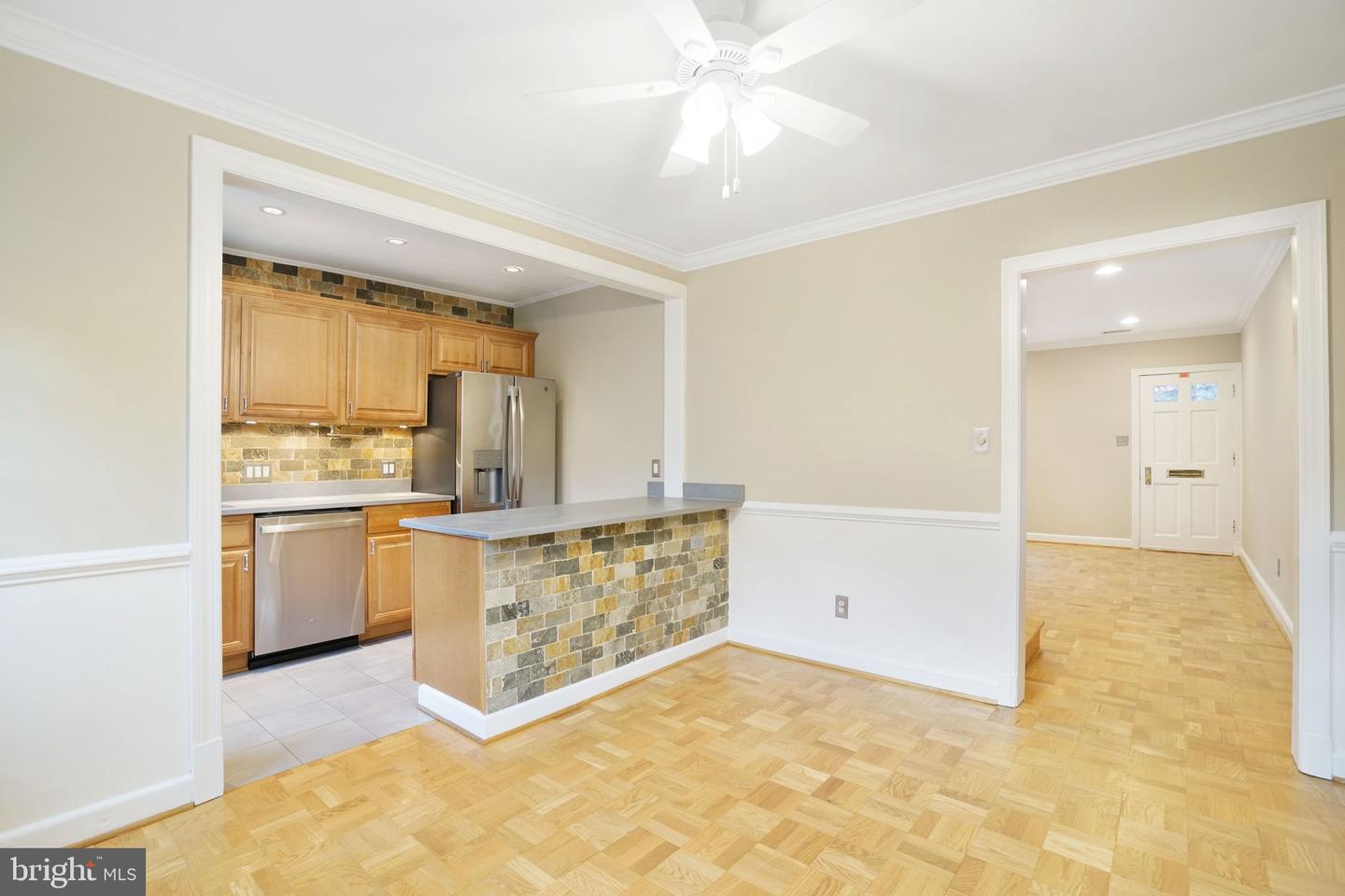 1415 S BARTON ST S #255, ARLINGTON, Virginia 22204, 2 Bedrooms Bedrooms, ,1 BathroomBathrooms,Residential,For sale,1415 S BARTON ST S #255,VAAR2069488 MLS # VAAR2069488