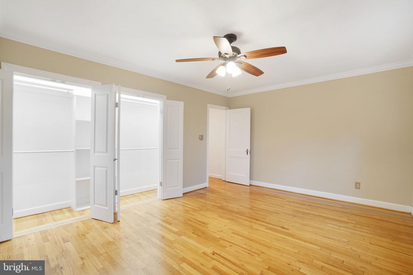1415 S BARTON ST S #255, ARLINGTON, Virginia 22204, 2 Bedrooms Bedrooms, ,1 BathroomBathrooms,Residential,For sale,1415 S BARTON ST S #255,VAAR2069488 MLS # VAAR2069488