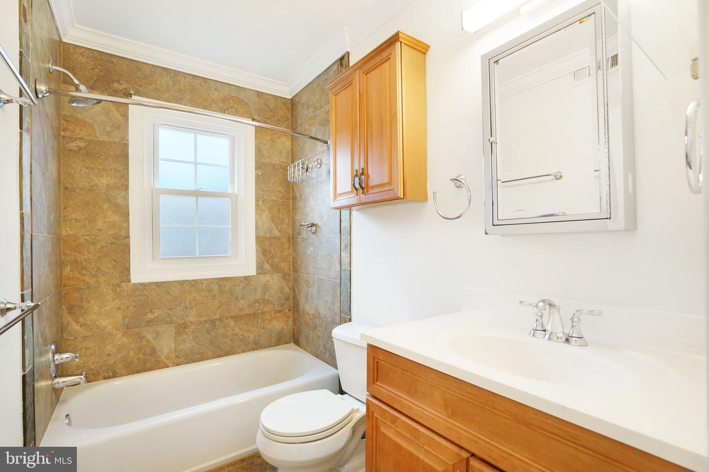 1415 S BARTON ST S #255, ARLINGTON, Virginia 22204, 2 Bedrooms Bedrooms, ,1 BathroomBathrooms,Residential,For sale,1415 S BARTON ST S #255,VAAR2069488 MLS # VAAR2069488