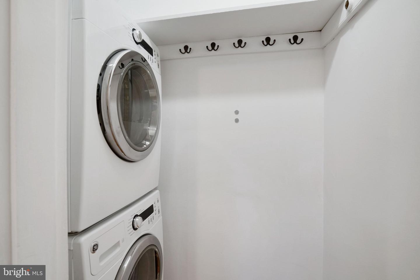 1415 S BARTON ST S #255, ARLINGTON, Virginia 22204, 2 Bedrooms Bedrooms, ,1 BathroomBathrooms,Residential,For sale,1415 S BARTON ST S #255,VAAR2069488 MLS # VAAR2069488