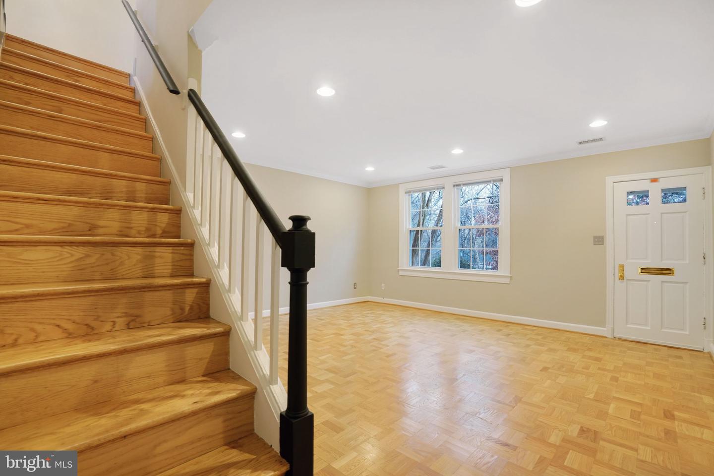 1415 S BARTON ST S #255, ARLINGTON, Virginia 22204, 2 Bedrooms Bedrooms, ,1 BathroomBathrooms,Residential,For sale,1415 S BARTON ST S #255,VAAR2069488 MLS # VAAR2069488