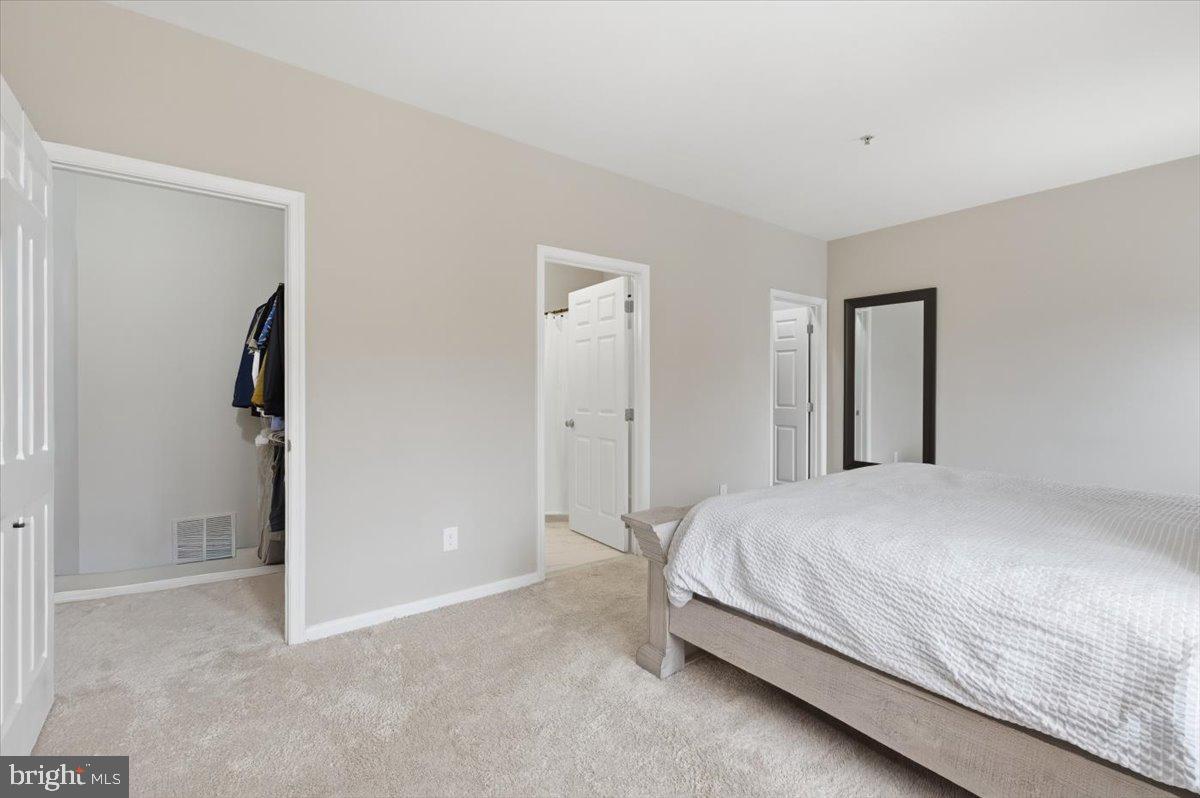 6534 GRANGE LN #202, ALEXANDRIA, Virginia 22315, 2 Bedrooms Bedrooms, ,2 BathroomsBathrooms,Residential,For sale,6534 GRANGE LN #202,VAFX2293488 MLS # VAFX2293488