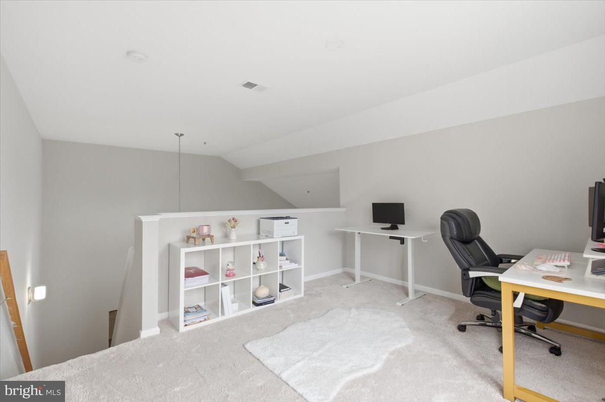 6534 GRANGE LN #202, ALEXANDRIA, Virginia 22315, 2 Bedrooms Bedrooms, ,2 BathroomsBathrooms,Residential,For sale,6534 GRANGE LN #202,VAFX2293488 MLS # VAFX2293488