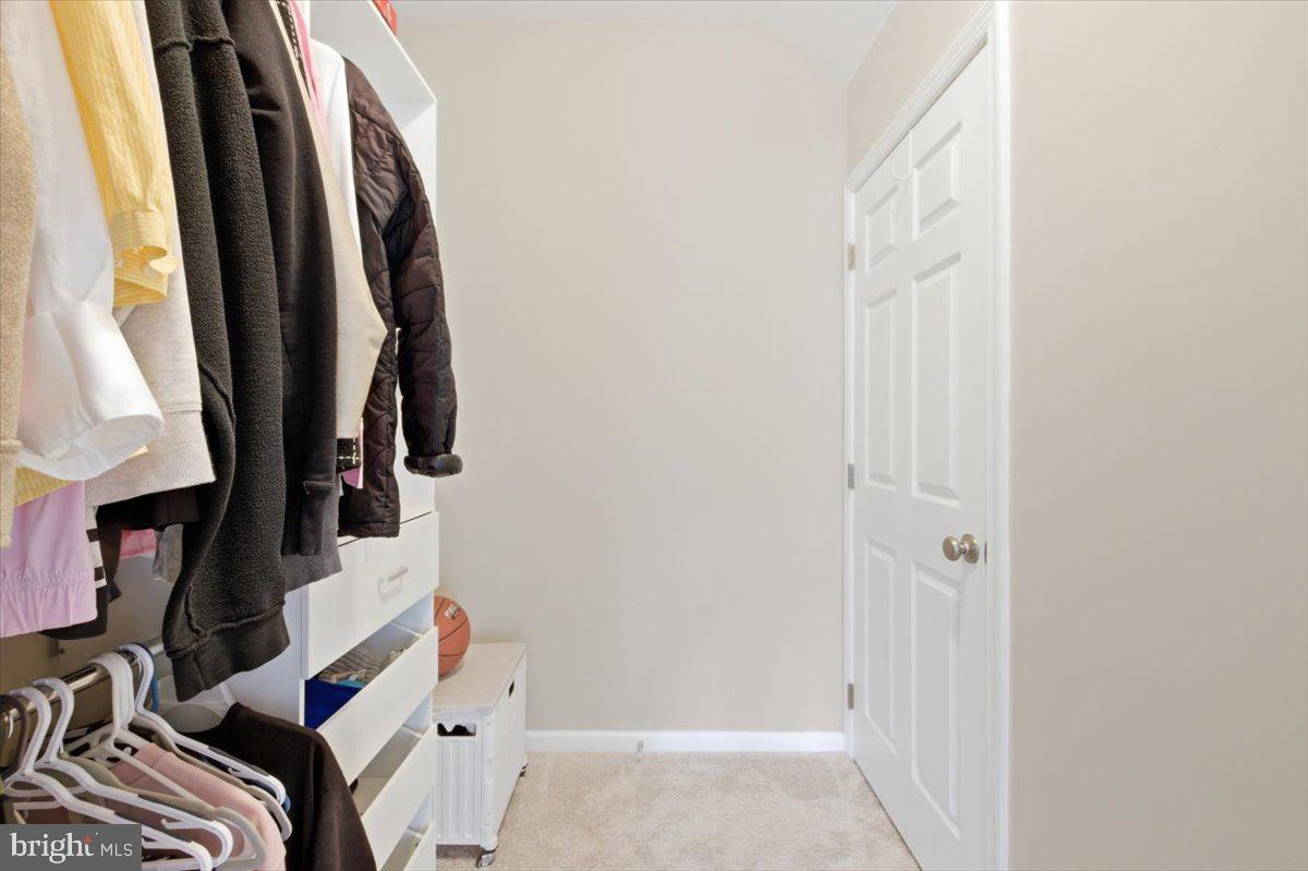 6534 GRANGE LN #202, ALEXANDRIA, Virginia 22315, 2 Bedrooms Bedrooms, ,2 BathroomsBathrooms,Residential,For sale,6534 GRANGE LN #202,VAFX2293488 MLS # VAFX2293488