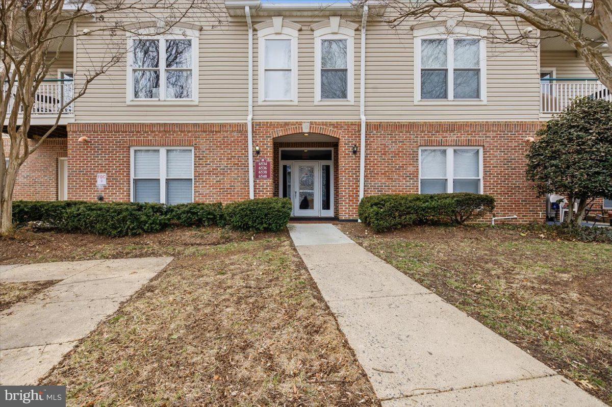 6534 GRANGE LN #202, ALEXANDRIA, Virginia 22315, 2 Bedrooms Bedrooms, ,2 BathroomsBathrooms,Residential,For sale,6534 GRANGE LN #202,VAFX2293488 MLS # VAFX2293488