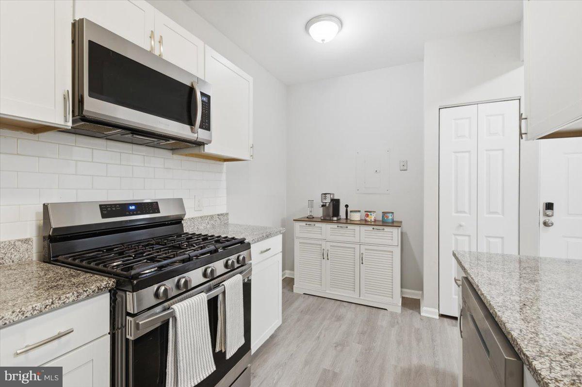 6534 GRANGE LN #202, ALEXANDRIA, Virginia 22315, 2 Bedrooms Bedrooms, ,2 BathroomsBathrooms,Residential,For sale,6534 GRANGE LN #202,VAFX2293488 MLS # VAFX2293488