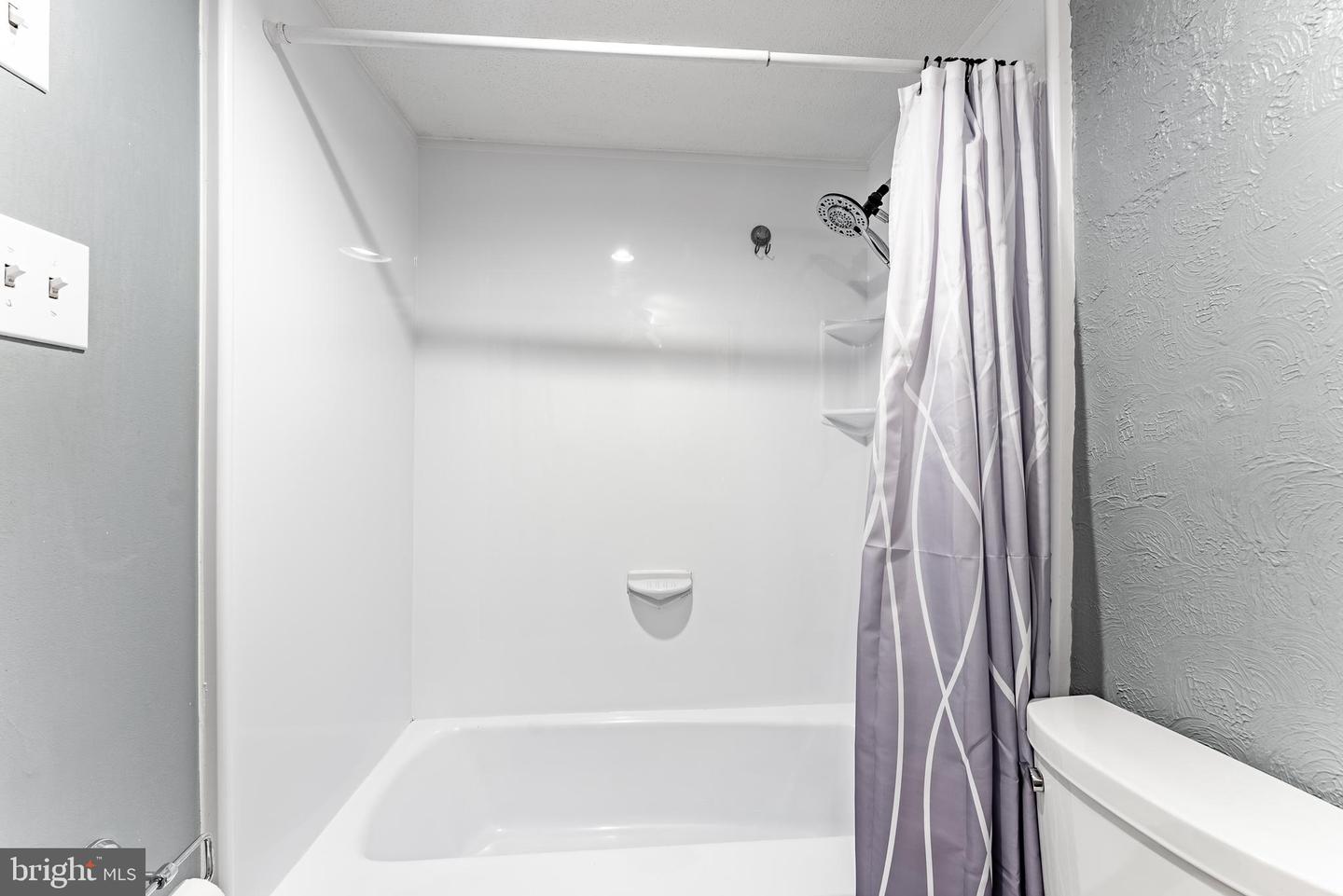 12652 DARA DR #T2, WOODBRIDGE, Virginia 22192, 2 Bedrooms Bedrooms, ,1 BathroomBathrooms,Residential,For sale,12652 DARA DR #T2,VAPW2113478 MLS # VAPW2113478