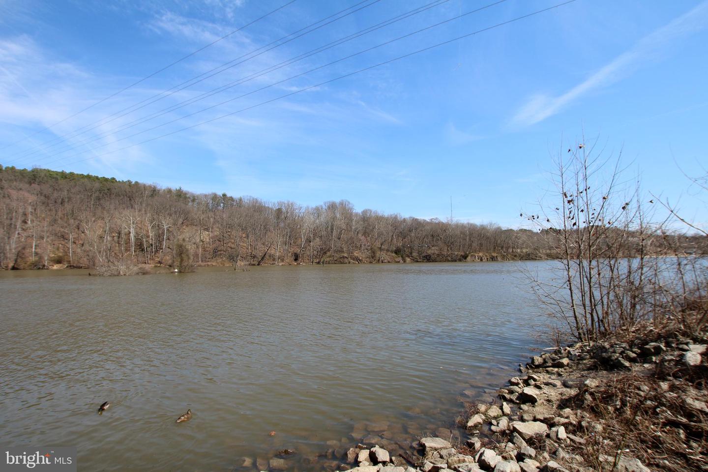 12652 DARA DR #T2, WOODBRIDGE, Virginia 22192, 2 Bedrooms Bedrooms, ,1 BathroomBathrooms,Residential,For sale,12652 DARA DR #T2,VAPW2113478 MLS # VAPW2113478