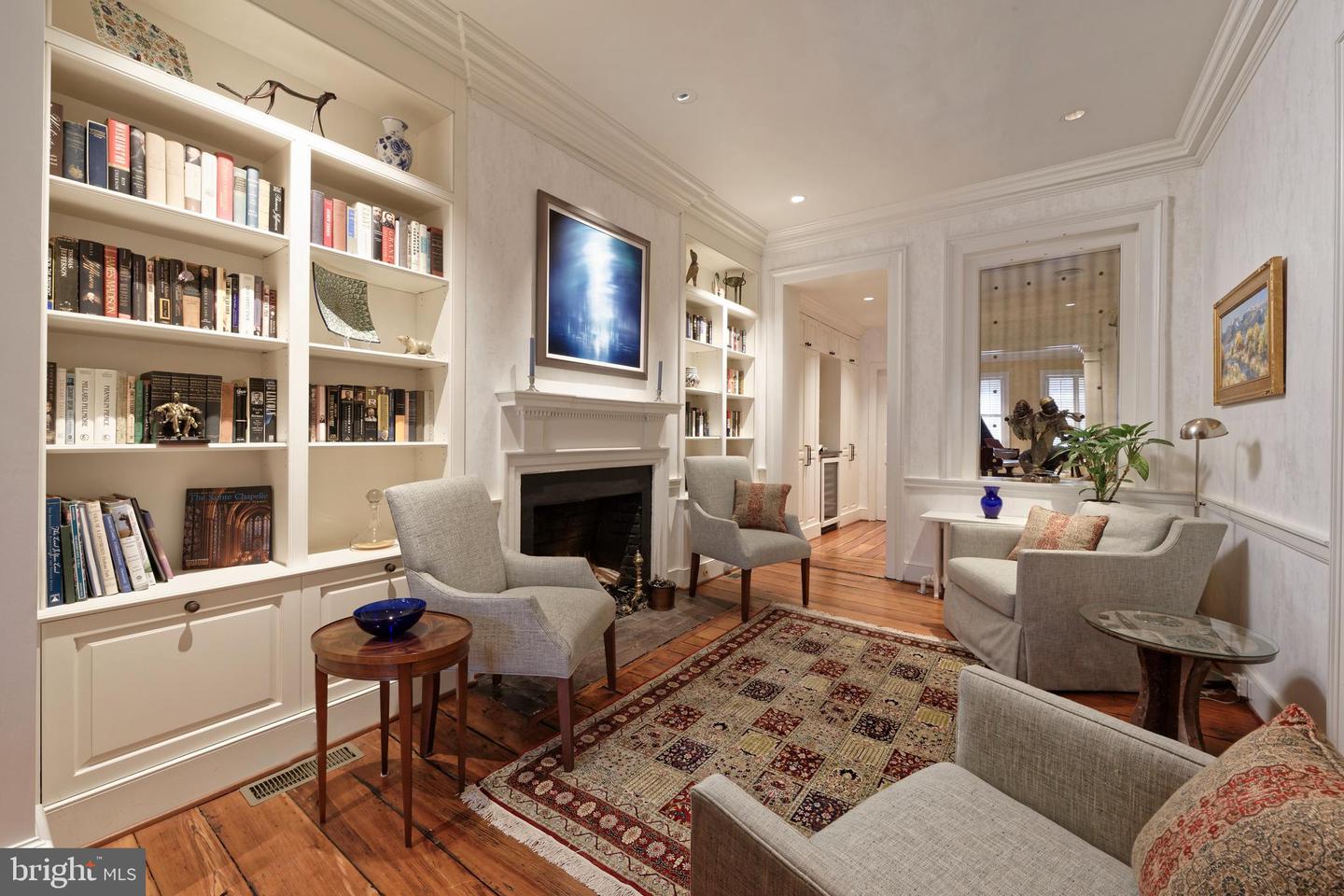 113-115 LEE ST S, ALEXANDRIA, Virginia 22314, 4 Bedrooms Bedrooms, ,4 BathroomsBathrooms,Residential,For sale,113-115 LEE ST S,VAAX2054624 MLS # VAAX2054624