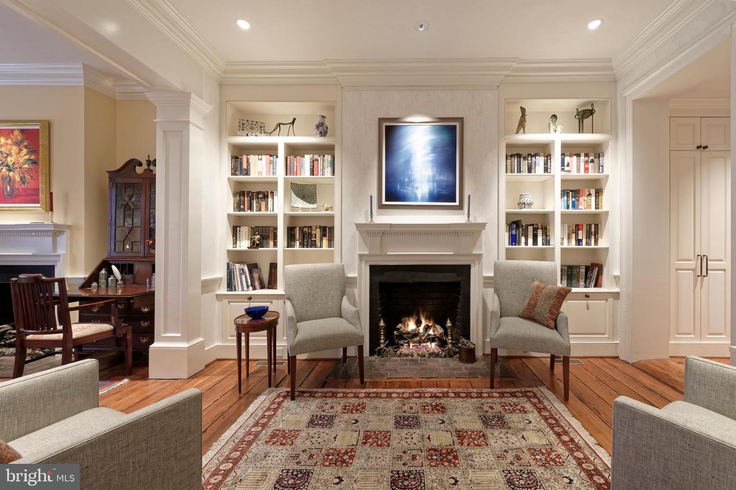 113-115 LEE ST S, ALEXANDRIA, Virginia 22314, 4 Bedrooms Bedrooms, ,4 BathroomsBathrooms,Residential,For sale,113-115 LEE ST S,VAAX2054624 MLS # VAAX2054624