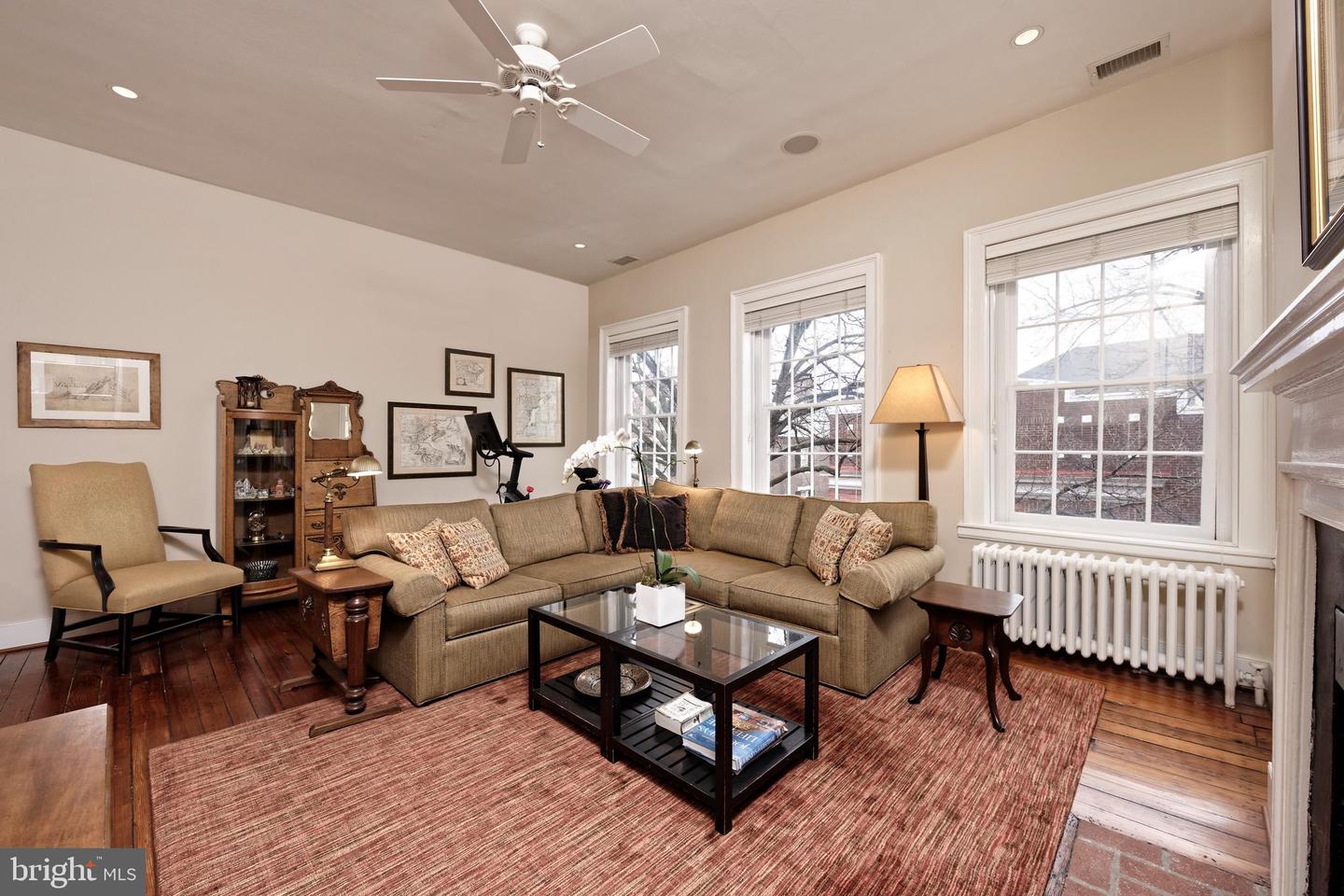 113-115 LEE ST S, ALEXANDRIA, Virginia 22314, 4 Bedrooms Bedrooms, ,4 BathroomsBathrooms,Residential,For sale,113-115 LEE ST S,VAAX2054624 MLS # VAAX2054624