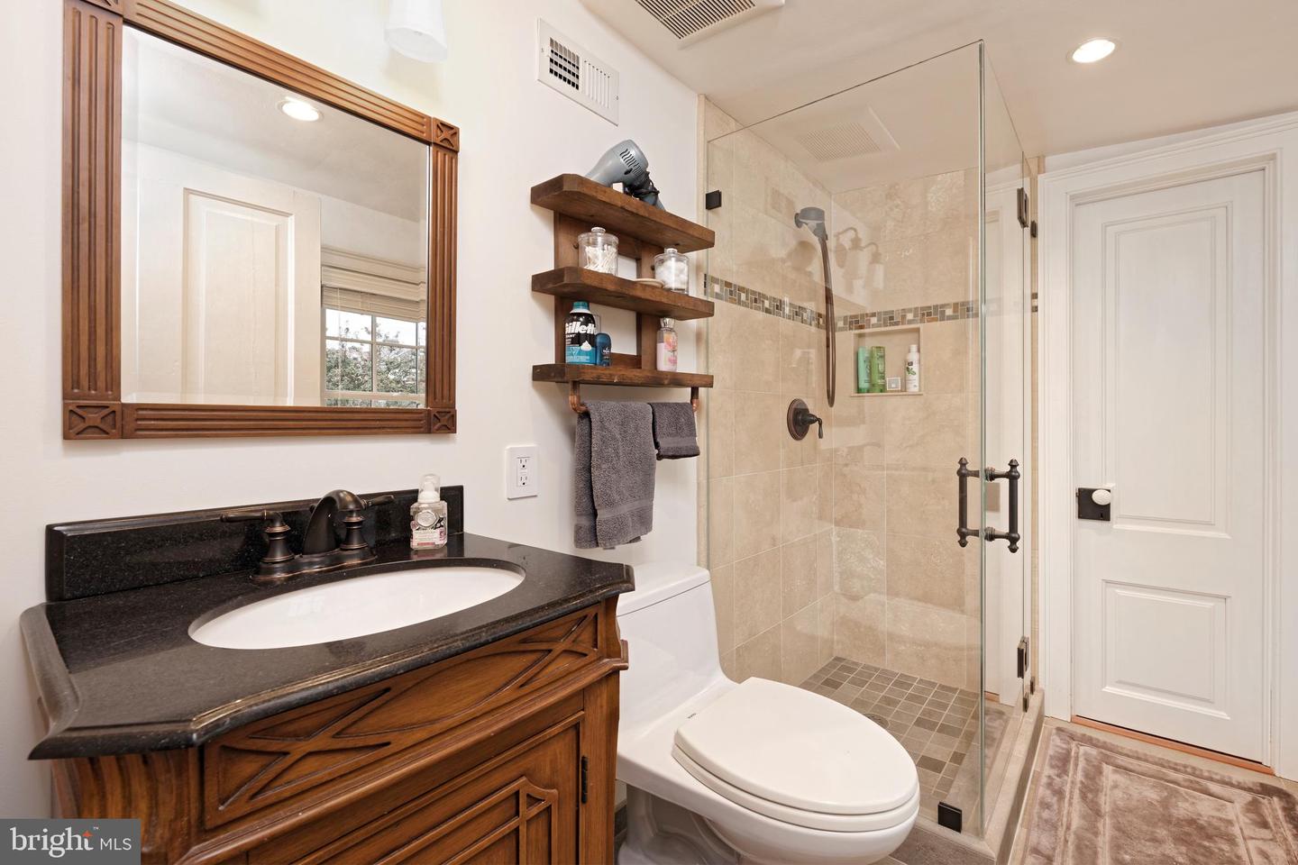 113-115 LEE ST S, ALEXANDRIA, Virginia 22314, 4 Bedrooms Bedrooms, ,4 BathroomsBathrooms,Residential,For sale,113-115 LEE ST S,VAAX2054624 MLS # VAAX2054624