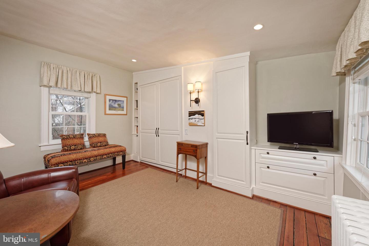 113-115 LEE ST S, ALEXANDRIA, Virginia 22314, 4 Bedrooms Bedrooms, ,4 BathroomsBathrooms,Residential,For sale,113-115 LEE ST S,VAAX2054624 MLS # VAAX2054624