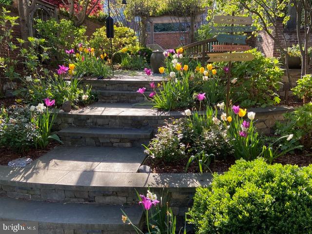 113-115 LEE ST S, ALEXANDRIA, Virginia 22314, 4 Bedrooms Bedrooms, ,4 BathroomsBathrooms,Residential,For sale,113-115 LEE ST S,VAAX2054624 MLS # VAAX2054624