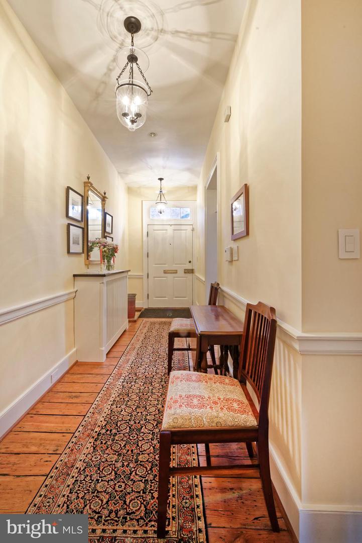 113-115 LEE ST S, ALEXANDRIA, Virginia 22314, 4 Bedrooms Bedrooms, ,4 BathroomsBathrooms,Residential,For sale,113-115 LEE ST S,VAAX2054624 MLS # VAAX2054624