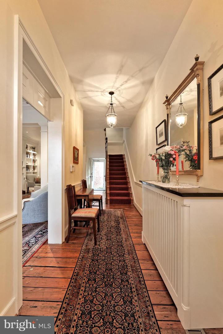 113-115 LEE ST S, ALEXANDRIA, Virginia 22314, 4 Bedrooms Bedrooms, ,4 BathroomsBathrooms,Residential,For sale,113-115 LEE ST S,VAAX2054624 MLS # VAAX2054624