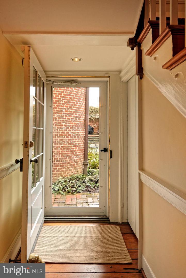 113-115 LEE ST S, ALEXANDRIA, Virginia 22314, 4 Bedrooms Bedrooms, ,4 BathroomsBathrooms,Residential,For sale,113-115 LEE ST S,VAAX2054624 MLS # VAAX2054624