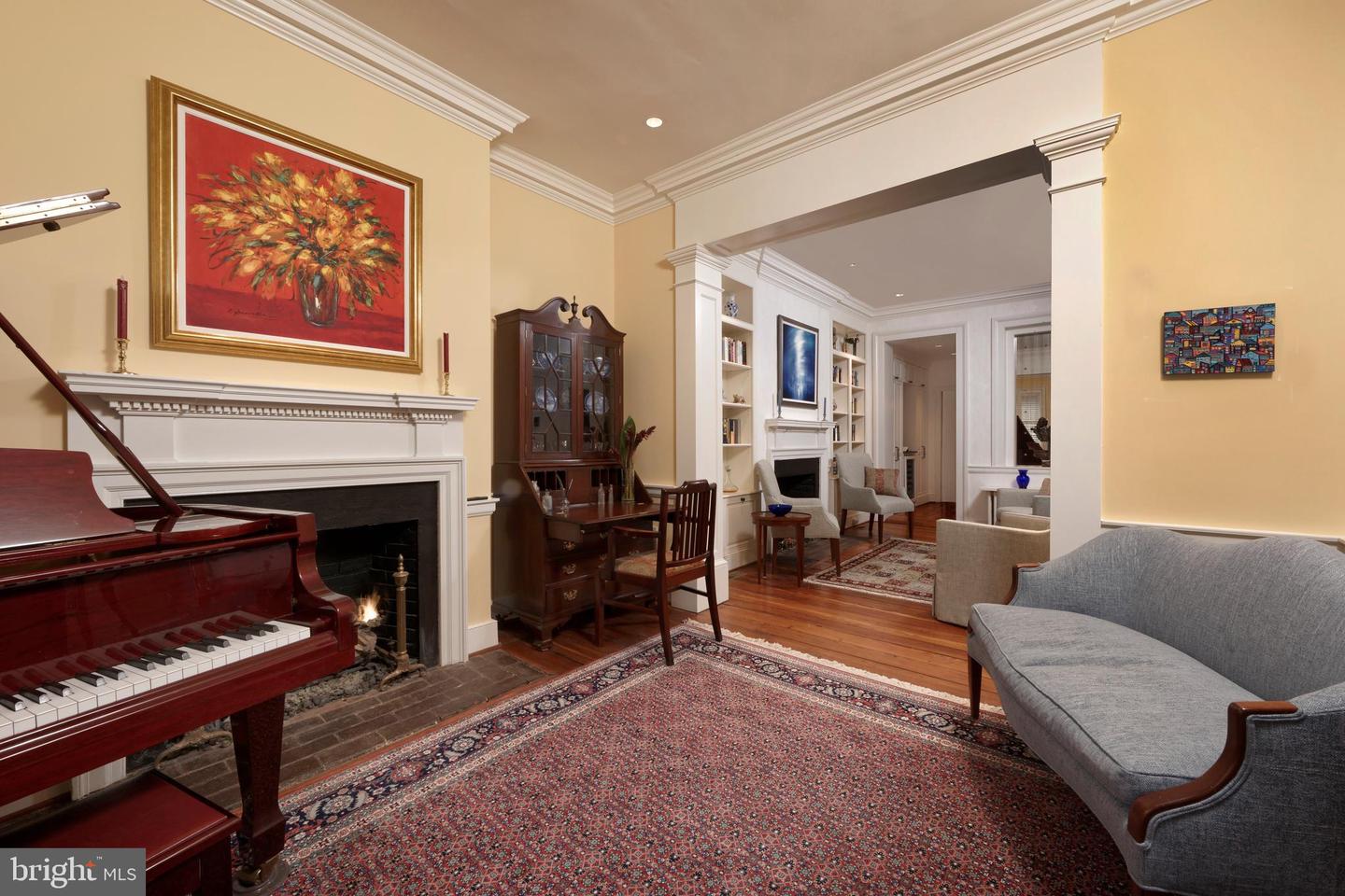 113-115 LEE ST S, ALEXANDRIA, Virginia 22314, 4 Bedrooms Bedrooms, ,4 BathroomsBathrooms,Residential,For sale,113-115 LEE ST S,VAAX2054624 MLS # VAAX2054624