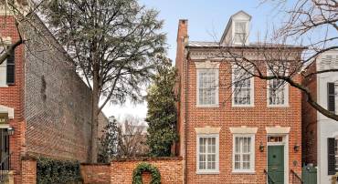 113-115 LEE ST S, ALEXANDRIA, Virginia 22314, 4 Bedrooms Bedrooms, ,4 BathroomsBathrooms,Residential,For sale,113-115 LEE ST S,VAAX2054624 MLS # VAAX2054624