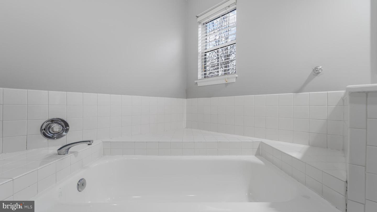 14691 STRATFORD DR, WOODBRIDGE, Virginia 22193, 3 Bedrooms Bedrooms, ,2 BathroomsBathrooms,Residential,For sale,14691 STRATFORD DR,VAPW2113560 MLS # VAPW2113560