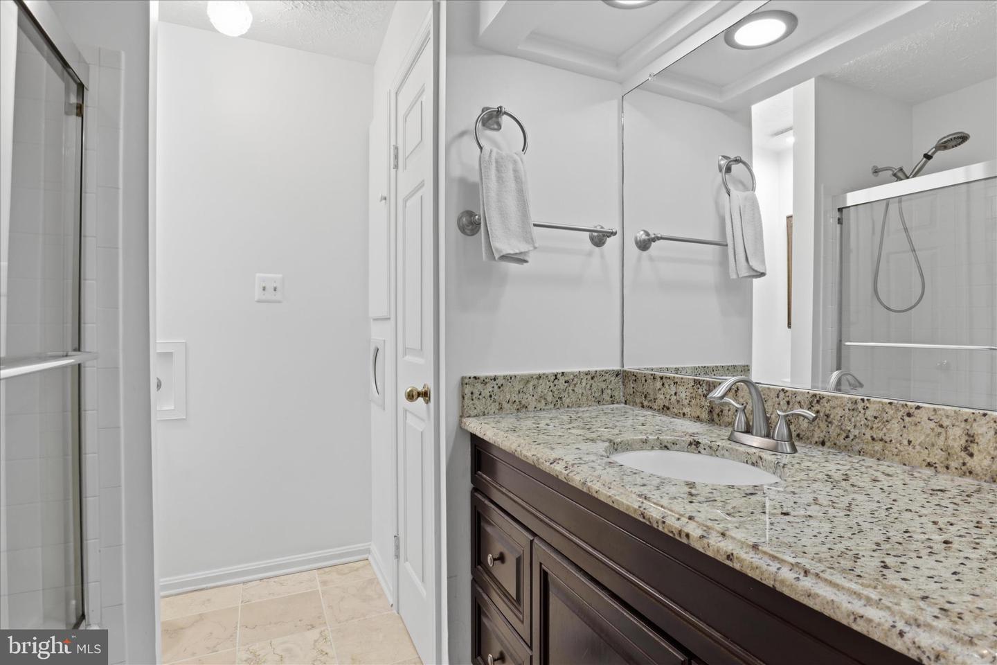 11668 GILMAN LN, HERNDON, Virginia 20170, 4 Bedrooms Bedrooms, 19 Rooms Rooms,3 BathroomsBathrooms,Residential,For sale,11668 GILMAN LN,VAFX2293534 MLS # VAFX2293534