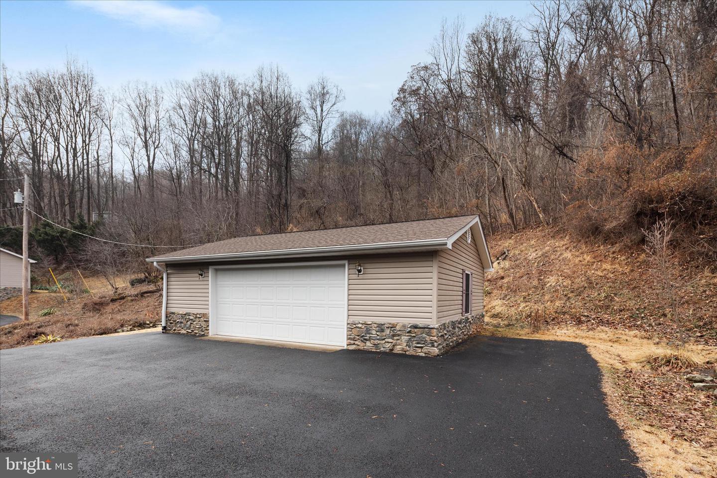 1057 HARMONY ORCHARD RD, FRONT ROYAL, Virginia 22630, 2 Bedrooms Bedrooms, ,1 BathroomBathrooms,Residential,For sale,1057 HARMONY ORCHARD RD,VAWR2013558 MLS # VAWR2013558