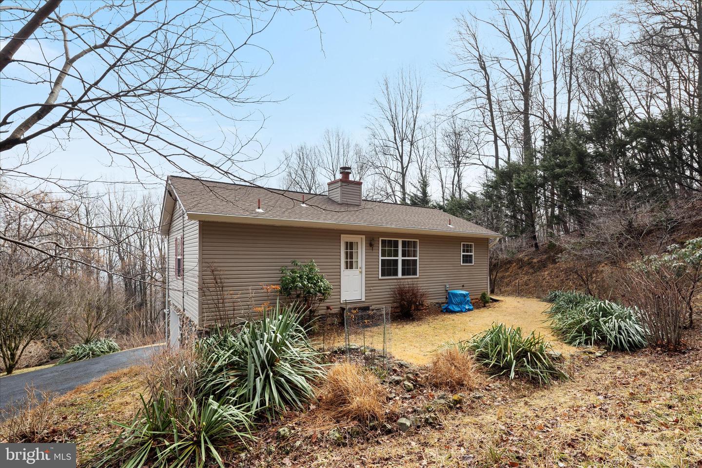 1057 HARMONY ORCHARD RD, FRONT ROYAL, Virginia 22630, 2 Bedrooms Bedrooms, ,1 BathroomBathrooms,Residential,For sale,1057 HARMONY ORCHARD RD,VAWR2013558 MLS # VAWR2013558