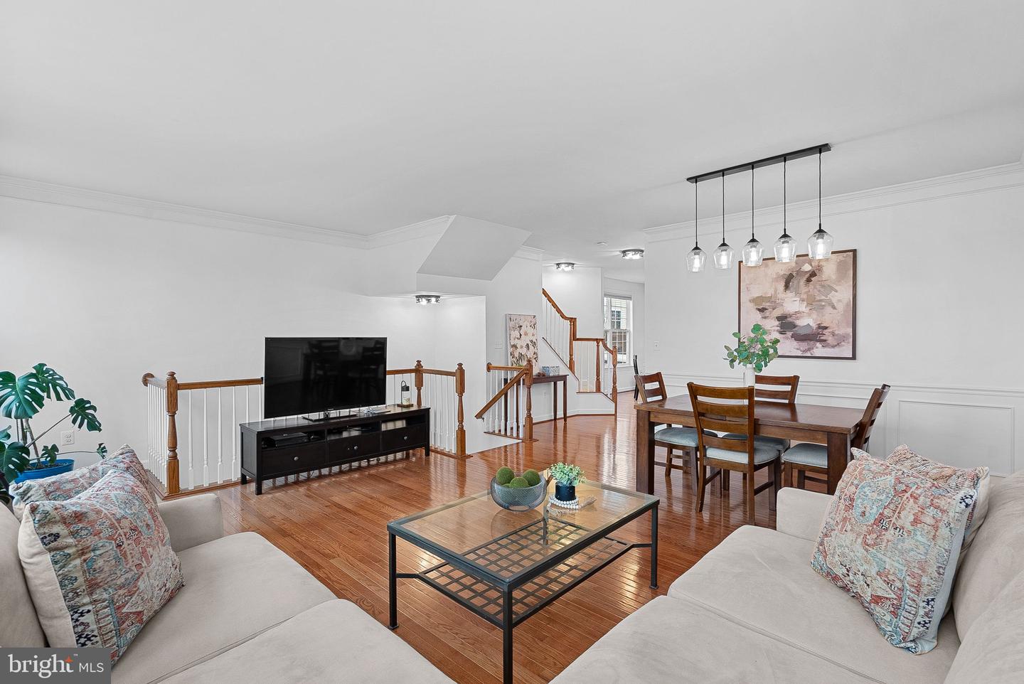 1596 KINNAIRD TER NE, LEESBURG, Virginia 20176, 4 Bedrooms Bedrooms, ,3 BathroomsBathrooms,Residential,For sale,1596 KINNAIRD TER NE,VALO2117118 MLS # VALO2117118