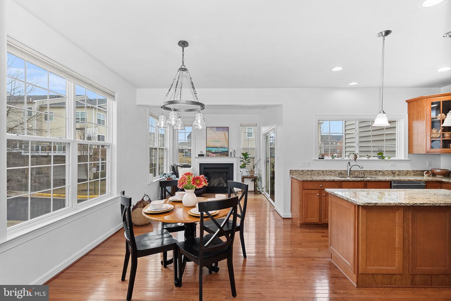 1596 KINNAIRD TER NE, LEESBURG, Virginia 20176, 4 Bedrooms Bedrooms, ,3 BathroomsBathrooms,Residential,For sale,1596 KINNAIRD TER NE,VALO2117118 MLS # VALO2117118