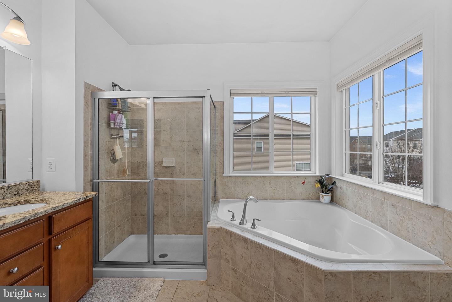 1596 KINNAIRD TER NE, LEESBURG, Virginia 20176, 4 Bedrooms Bedrooms, ,3 BathroomsBathrooms,Residential,For sale,1596 KINNAIRD TER NE,VALO2117118 MLS # VALO2117118