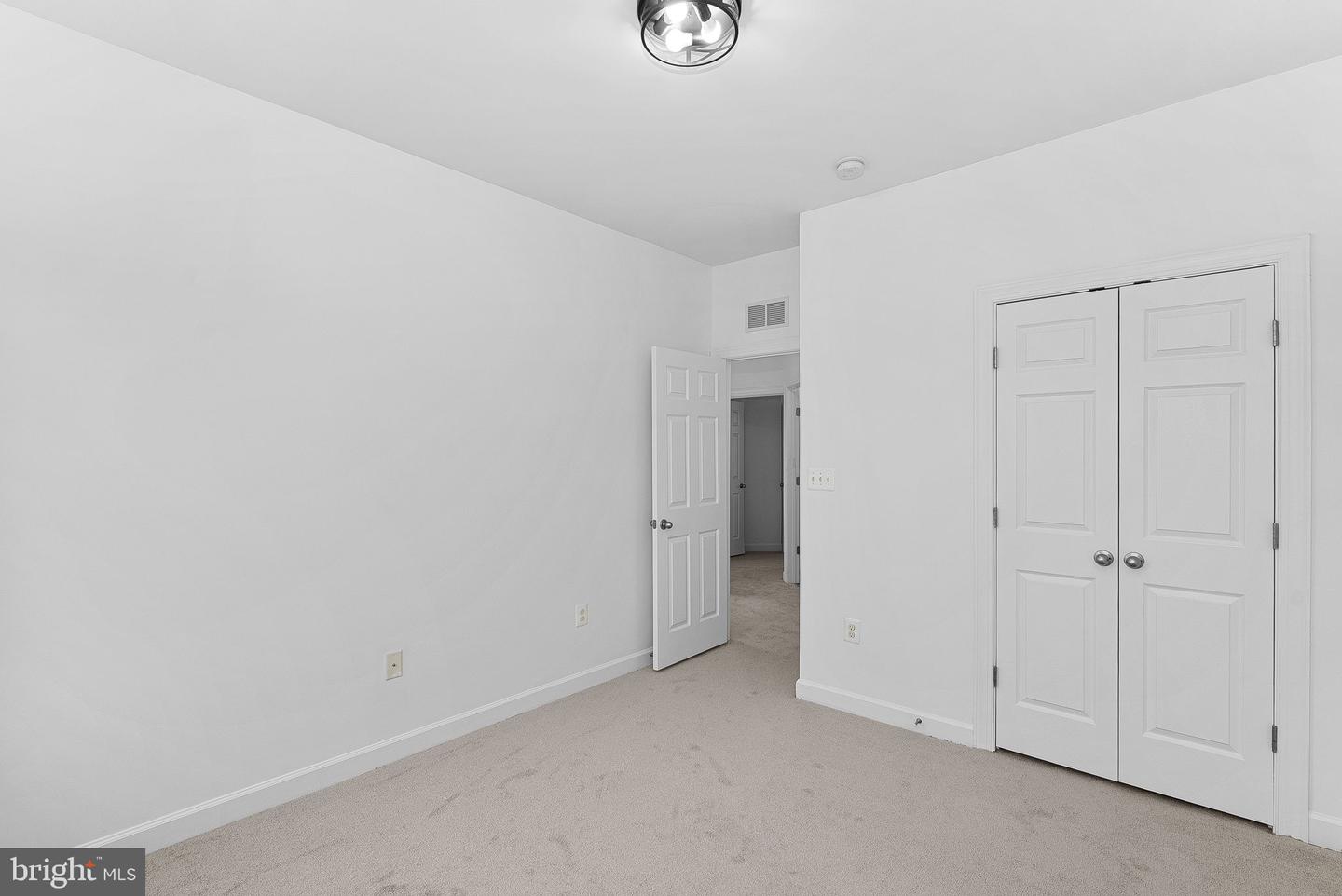 1596 KINNAIRD TER NE, LEESBURG, Virginia 20176, 4 Bedrooms Bedrooms, ,3 BathroomsBathrooms,Residential,For sale,1596 KINNAIRD TER NE,VALO2117118 MLS # VALO2117118