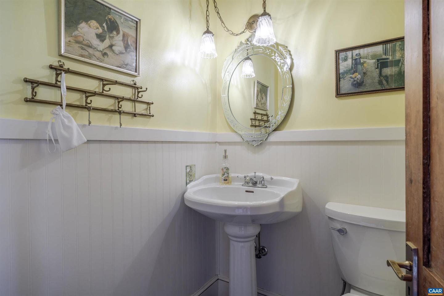 1668 WILLOW DALE LN, CHARLOTTESVILLE, Virginia 22911, 3 Bedrooms Bedrooms, ,2 BathroomsBathrooms,Residential,For sale,1668 WILLOW DALE LN,673835 MLS # 673835