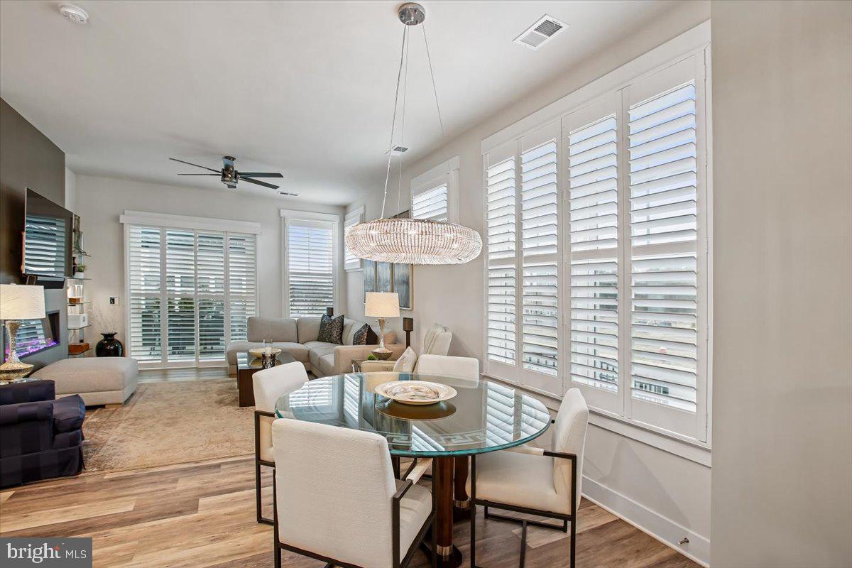 25635 NOT FORGOTTEN TER, CHANTILLY, Virginia 20152, 3 Bedrooms Bedrooms, ,2 BathroomsBathrooms,Residential,For sale,25635 NOT FORGOTTEN TER,VALO2117134 MLS # VALO2117134