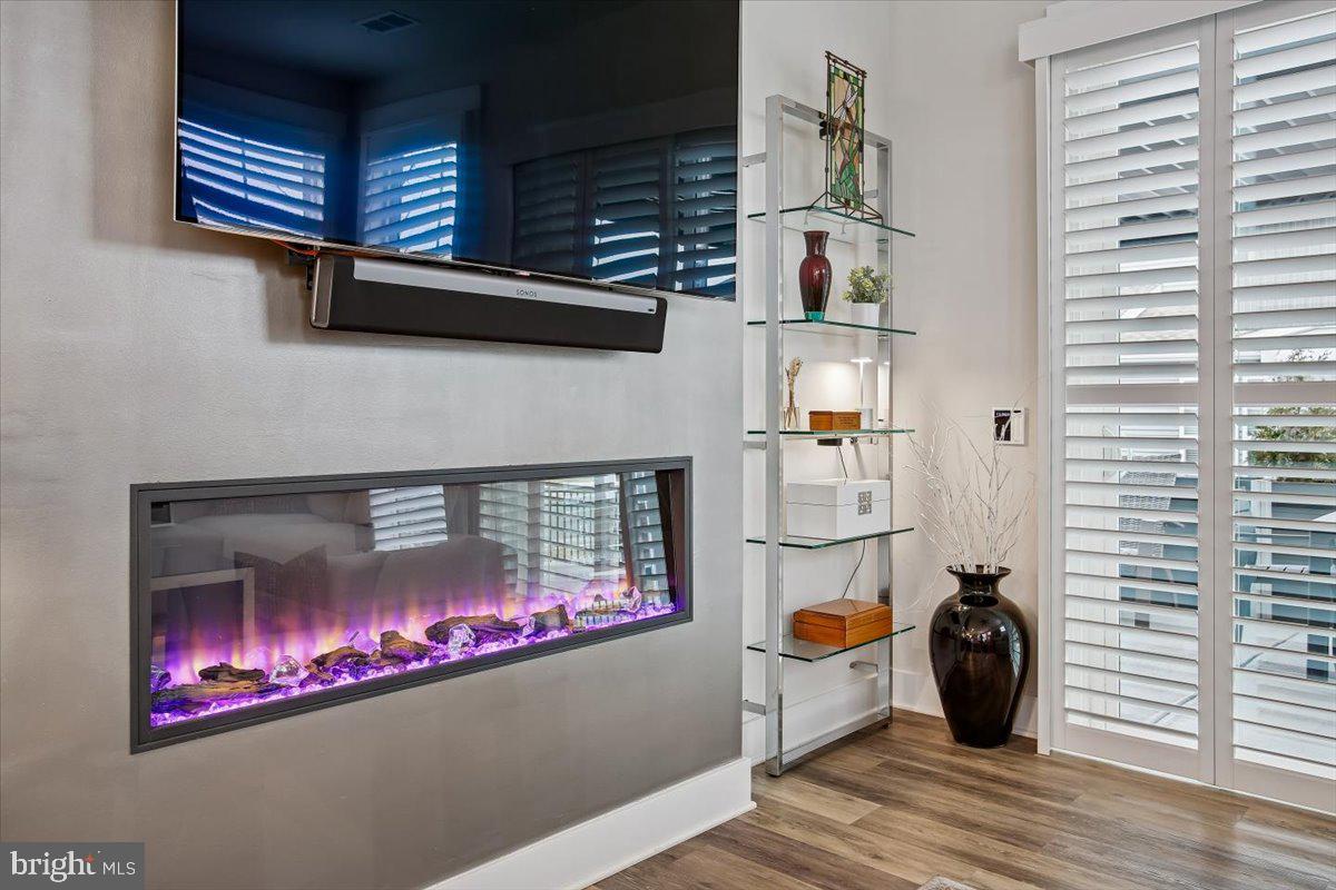 25635 NOT FORGOTTEN TER, CHANTILLY, Virginia 20152, 3 Bedrooms Bedrooms, ,2 BathroomsBathrooms,Residential,For sale,25635 NOT FORGOTTEN TER,VALO2117134 MLS # VALO2117134