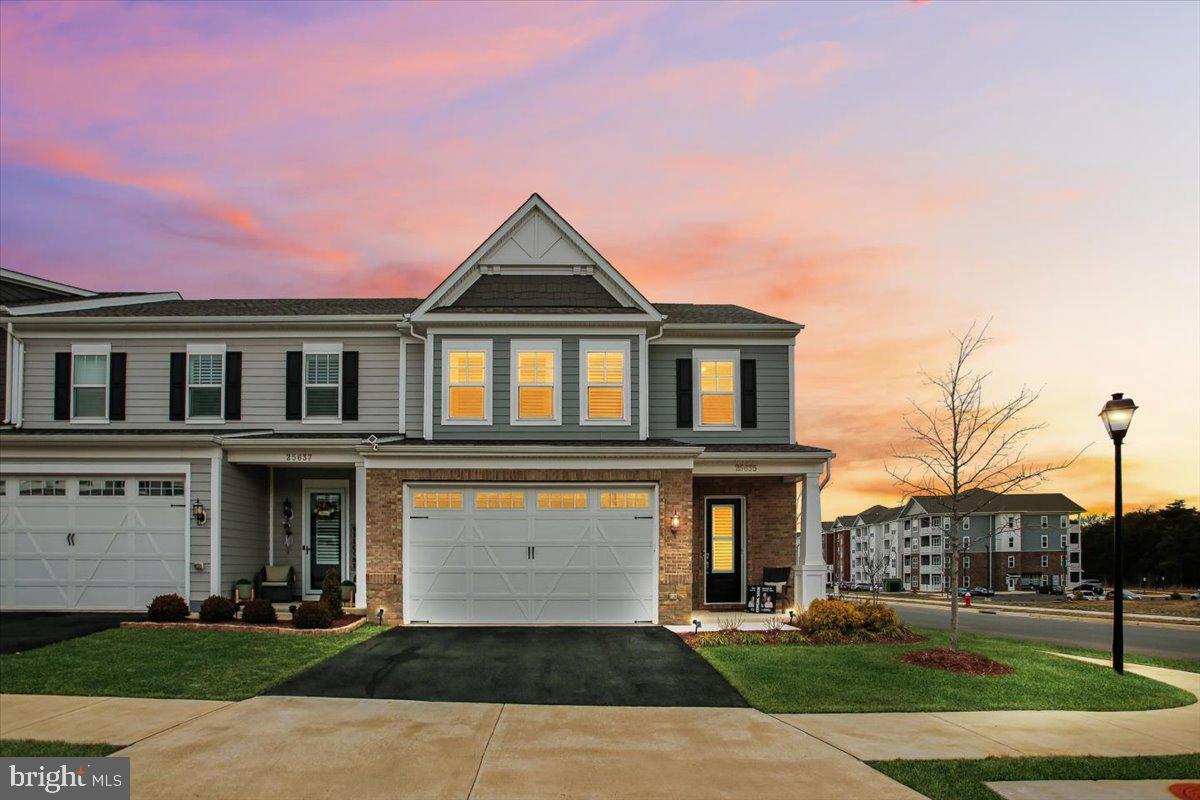 25635 NOT FORGOTTEN TER, CHANTILLY, Virginia 20152, 3 Bedrooms Bedrooms, ,2 BathroomsBathrooms,Residential,For sale,25635 NOT FORGOTTEN TER,VALO2117134 MLS # VALO2117134