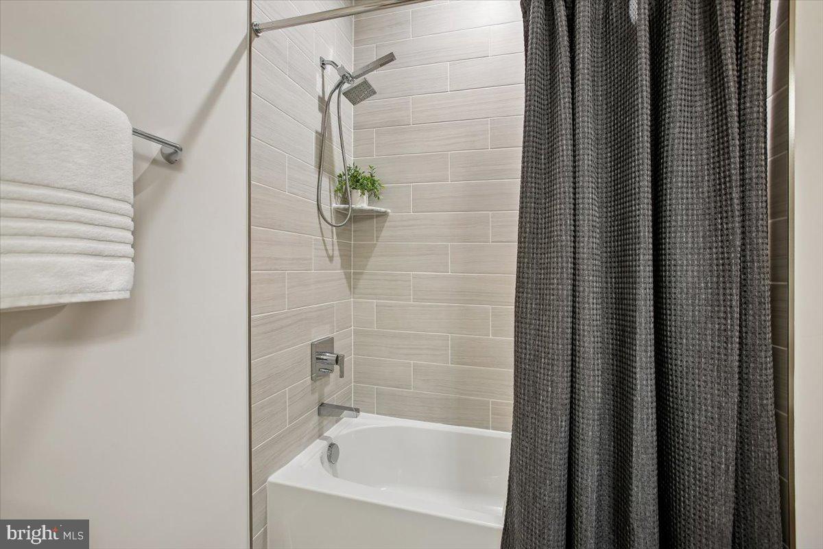 25635 NOT FORGOTTEN TER, CHANTILLY, Virginia 20152, 3 Bedrooms Bedrooms, ,2 BathroomsBathrooms,Residential,For sale,25635 NOT FORGOTTEN TER,VALO2117134 MLS # VALO2117134