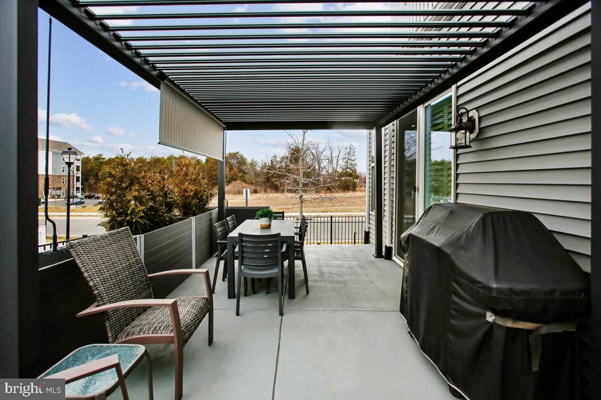 25635 NOT FORGOTTEN TER, CHANTILLY, Virginia 20152, 3 Bedrooms Bedrooms, ,2 BathroomsBathrooms,Residential,For sale,25635 NOT FORGOTTEN TER,VALO2117134 MLS # VALO2117134