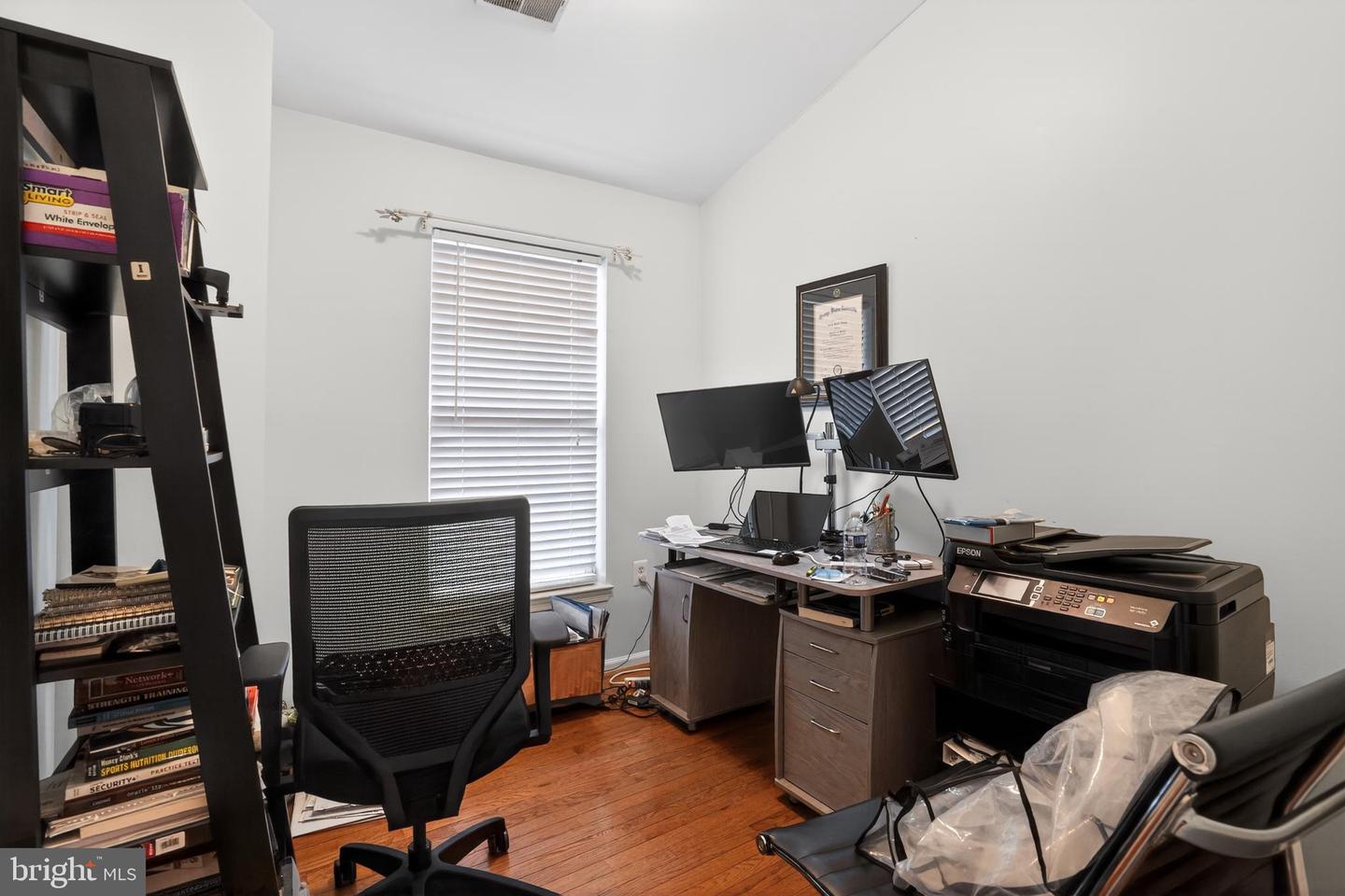 448 PEARLBUSH SQ NE, LEESBURG, Virginia 20176, 4 Bedrooms Bedrooms, ,3 BathroomsBathrooms,Residential,For sale,448 PEARLBUSH SQ NE,VALO2117174 MLS # VALO2117174