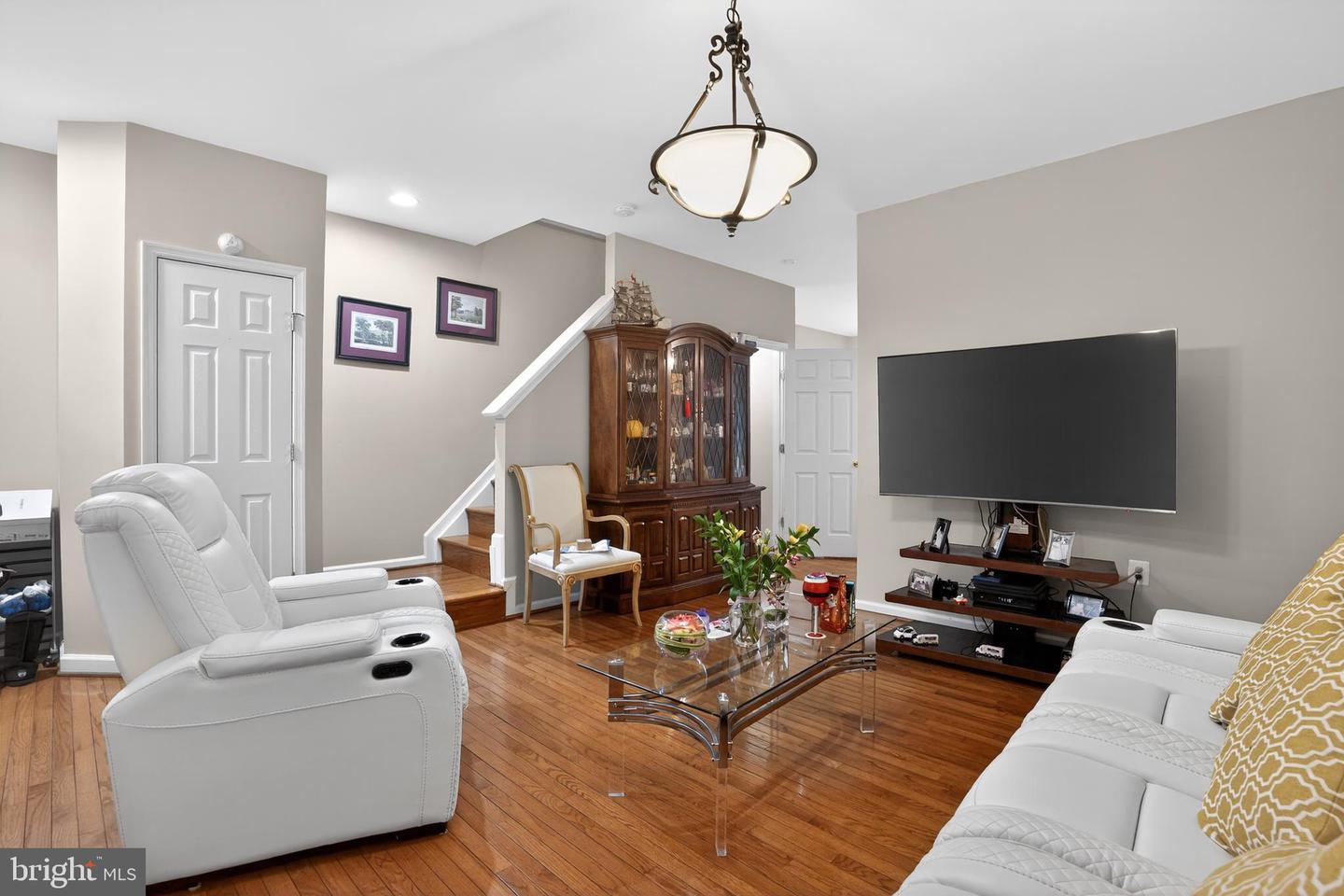 448 PEARLBUSH SQ NE, LEESBURG, Virginia 20176, 4 Bedrooms Bedrooms, ,3 BathroomsBathrooms,Residential,For sale,448 PEARLBUSH SQ NE,VALO2117174 MLS # VALO2117174