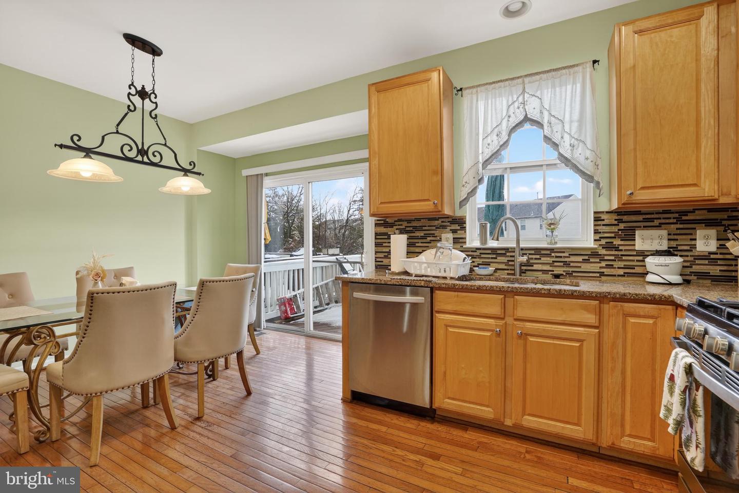 448 PEARLBUSH SQ NE, LEESBURG, Virginia 20176, 4 Bedrooms Bedrooms, ,3 BathroomsBathrooms,Residential,For sale,448 PEARLBUSH SQ NE,VALO2117174 MLS # VALO2117174