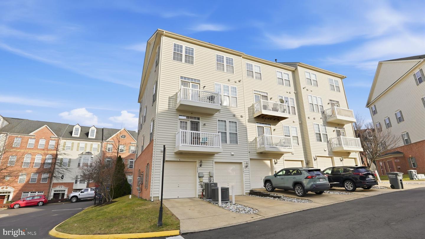 2483 EASTBOURNE DR, WOODBRIDGE, Virginia 22191, 3 Bedrooms Bedrooms, ,2 BathroomsBathrooms,Residential,For sale,2483 EASTBOURNE DR,VAPW2113590 MLS # VAPW2113590