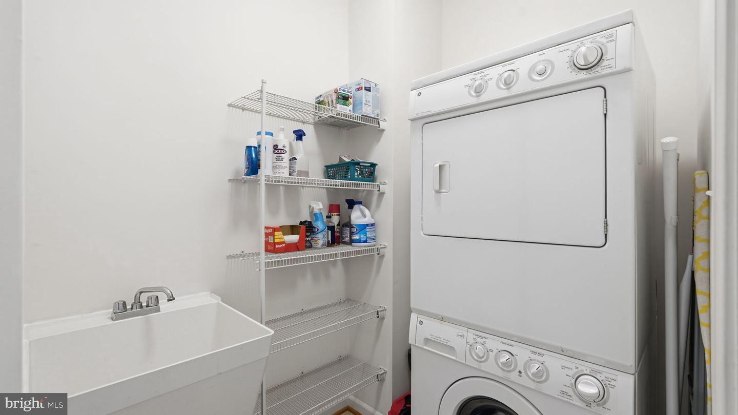 2483 EASTBOURNE DR, WOODBRIDGE, Virginia 22191, 3 Bedrooms Bedrooms, ,2 BathroomsBathrooms,Residential,For sale,2483 EASTBOURNE DR,VAPW2113590 MLS # VAPW2113590